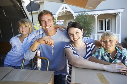 Moving day logistics and storage solutions in Battersea