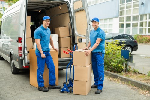 Reliable Battersea removal company supporting local relocations